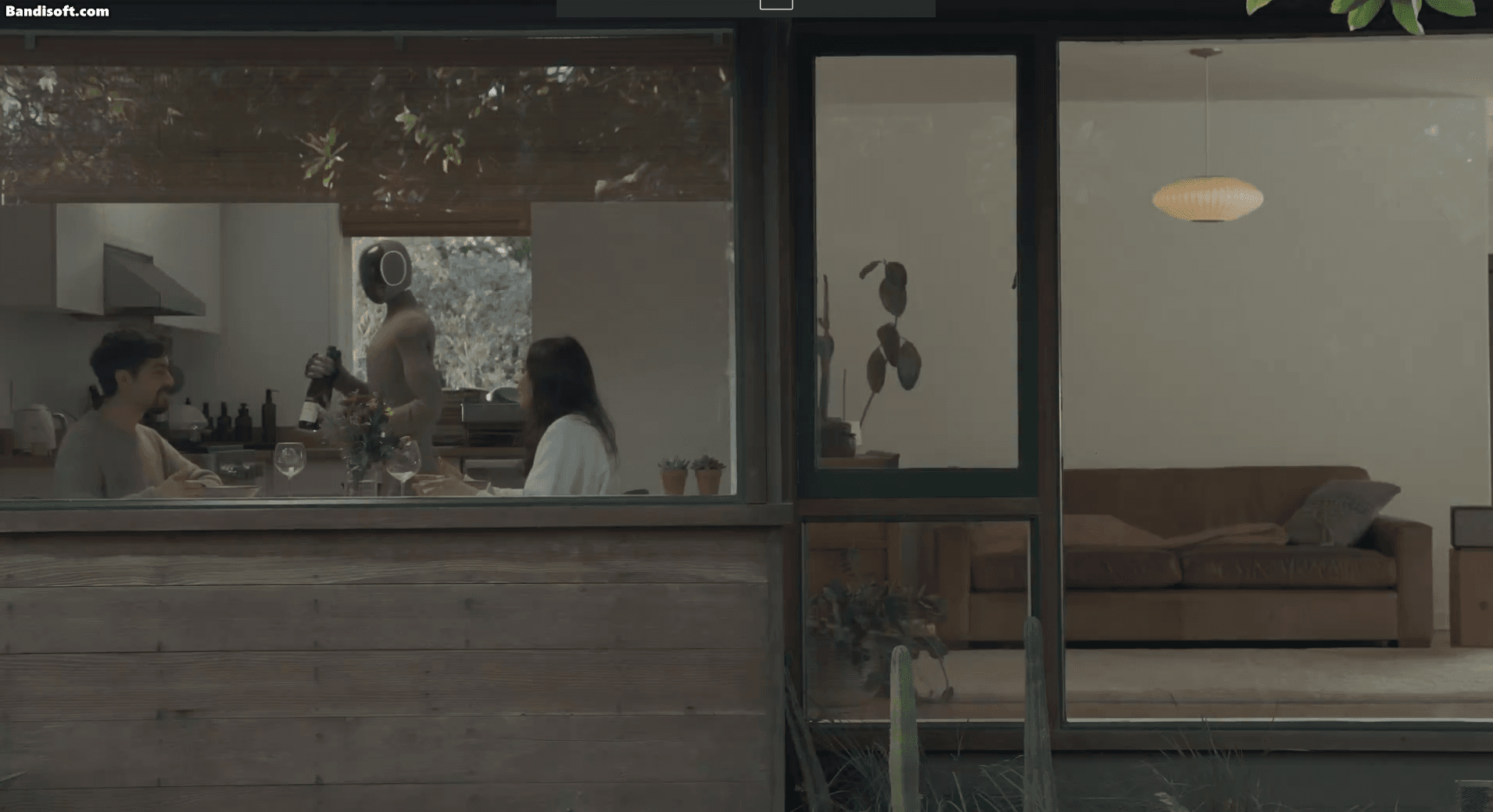 노르웨이 로봇 기업 1X가 공개한 가정용 휴머노이드 로봇 '네오 감마'가 집안일을 하는 모습./엑스 (X· 옛 트위터)