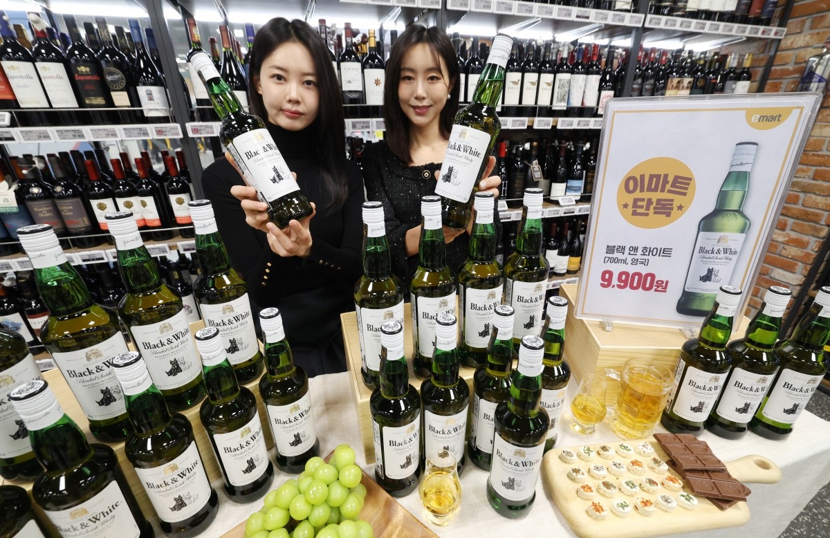 블랙앤화이트 이미지