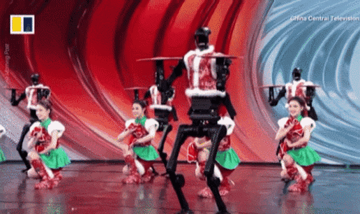 지난 2월 중국 CCTV 춘절 특집 프로그램에서 전통춤을 함께 추는 유니트리로보틱스의 ‘H1’ 로봇들. [사진출처 =유튜브 채널 ‘CGTN’]