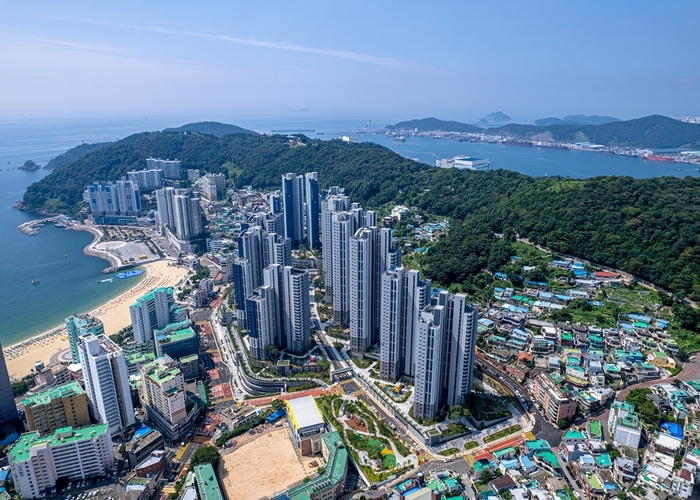 더퍼스트이앤씨 이미지