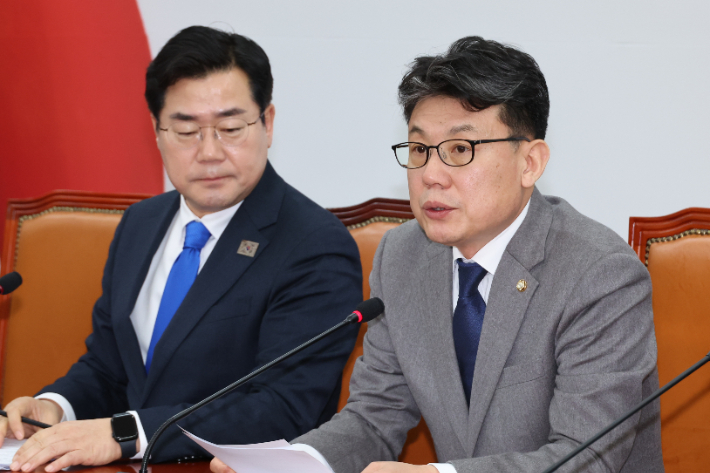 시 이미지