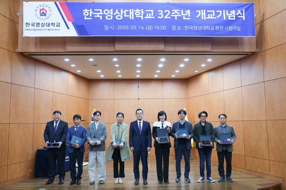 32 이미지