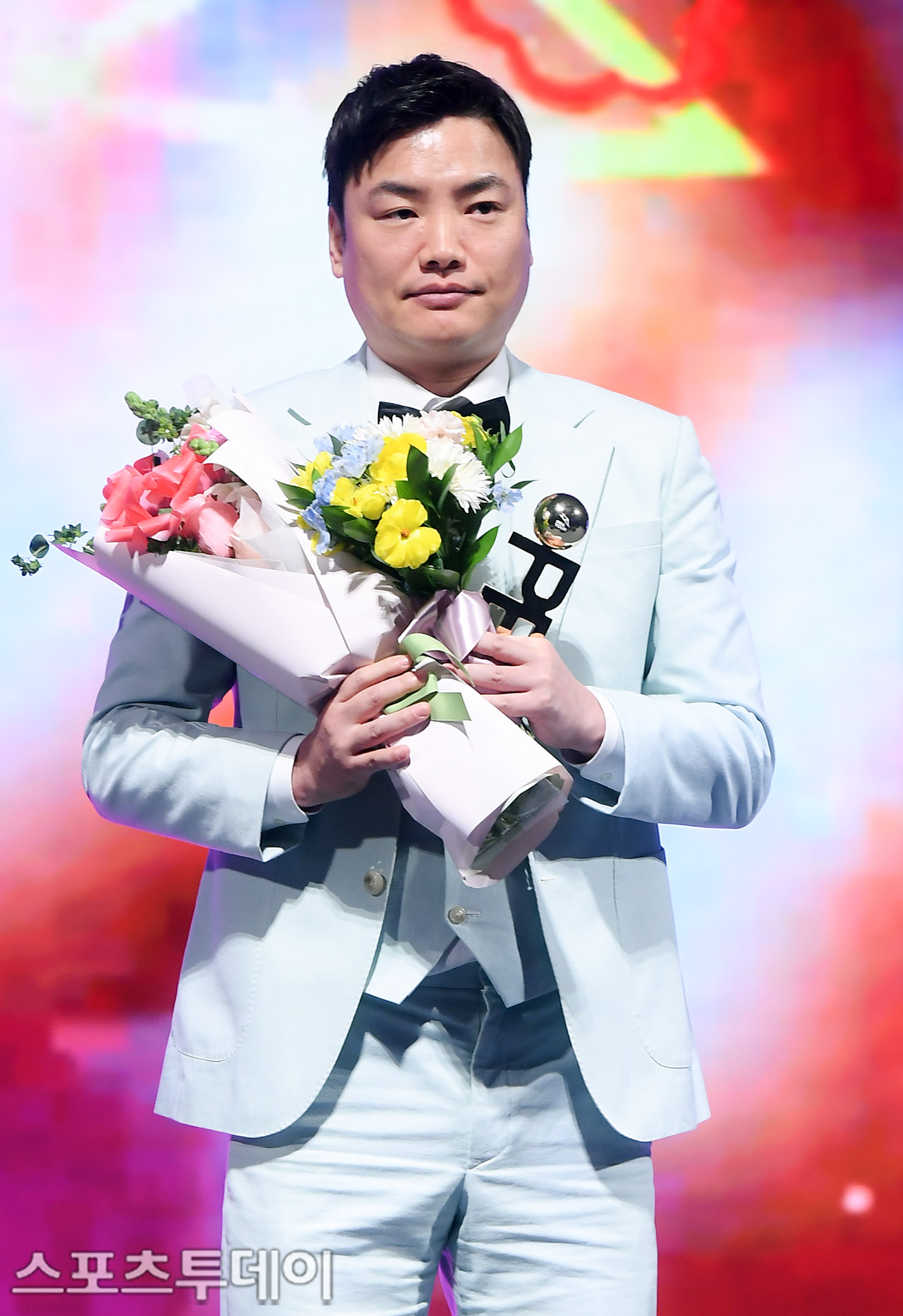 큐 이미지