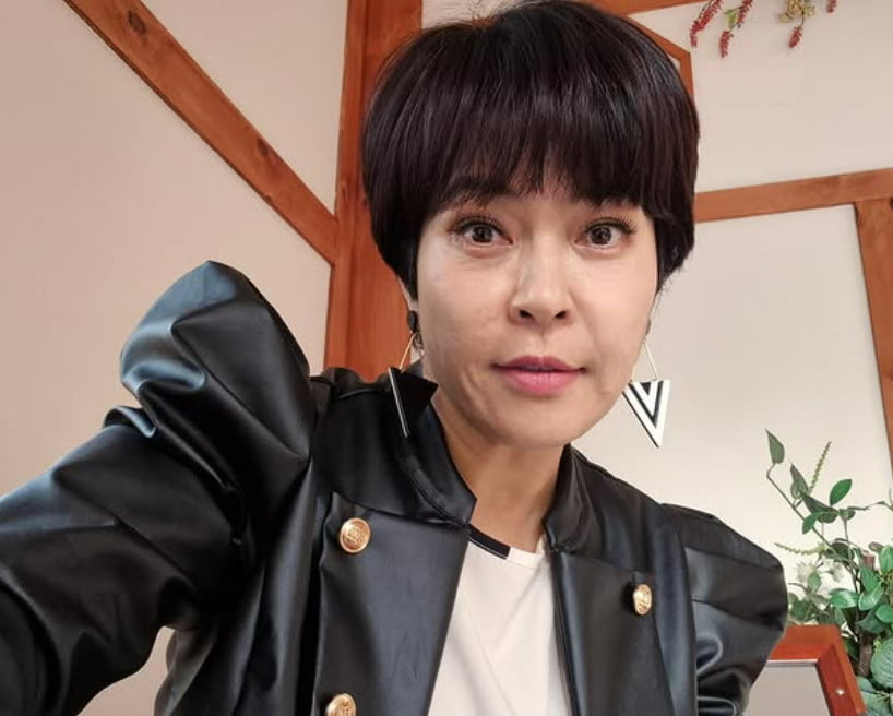'54세' 조혜련, 눈물의 은퇴…후배 개그우먼도 오열