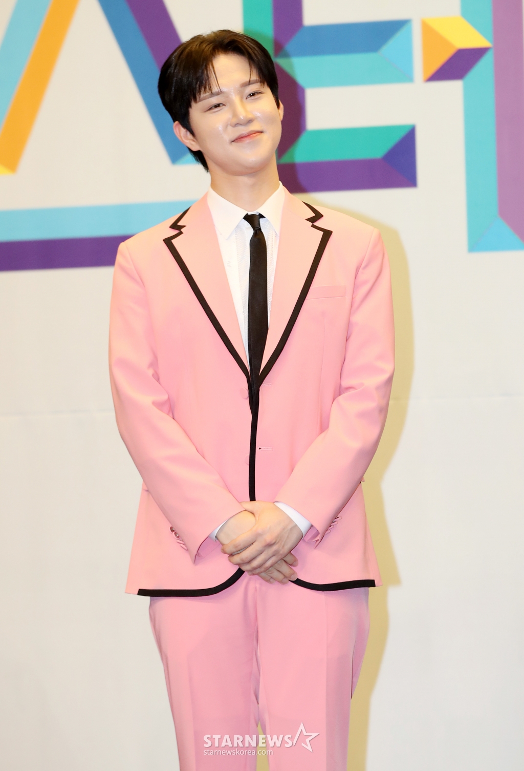탑 이미지