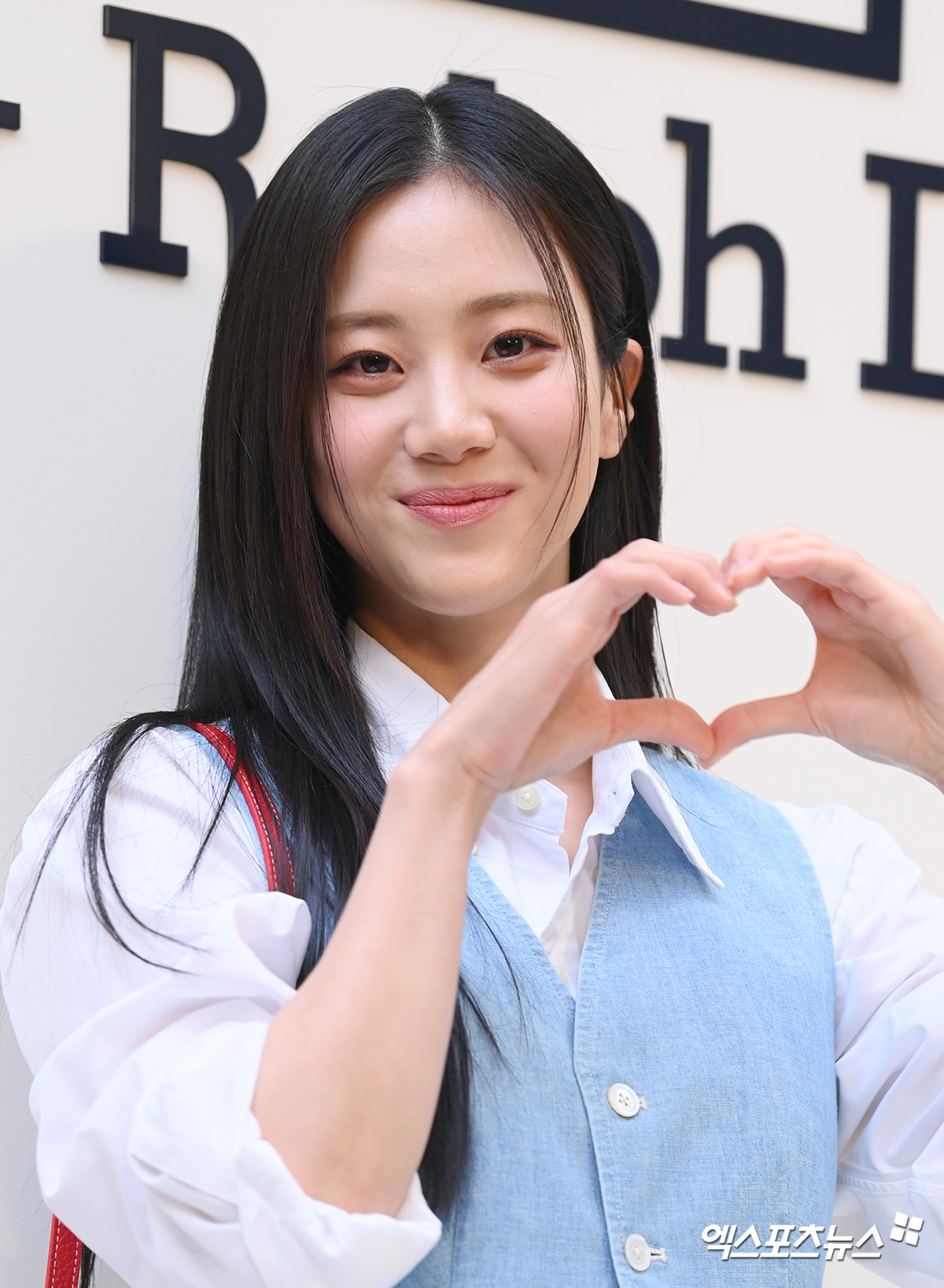 홍화연 이미지