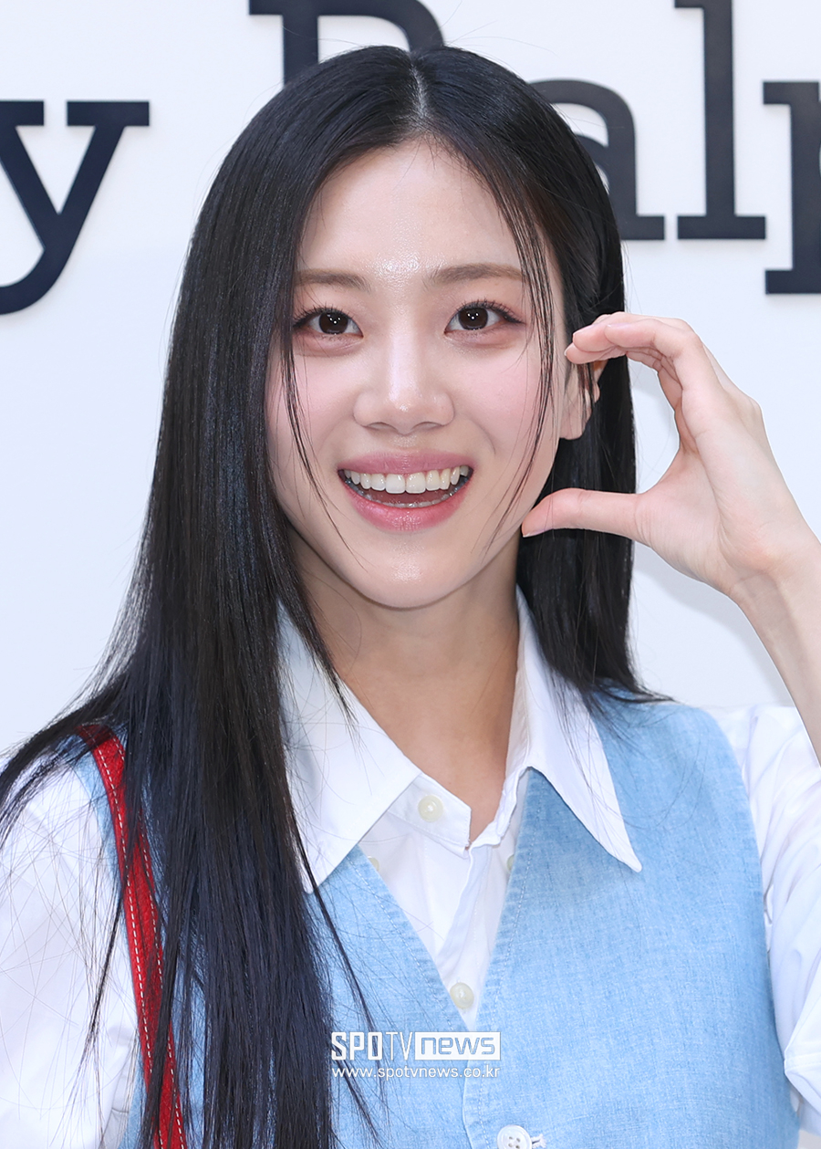 홍화연 이미지
