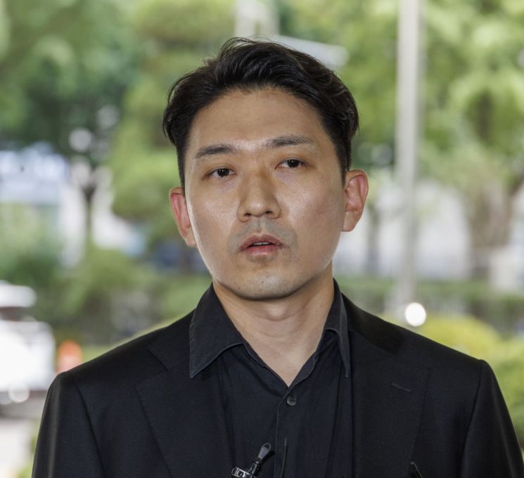 스태프 이미지
