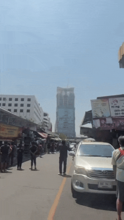 방콕 건물 붕괴 현장. 온라인 커뮤니티 갈무리