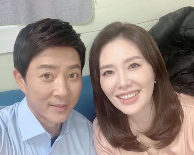 깔 이미지