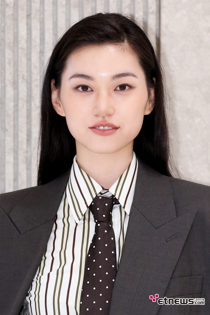 김도연피부 이미지