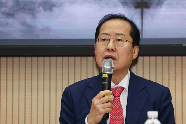 족하다 이미지