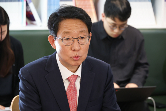 현 이미지