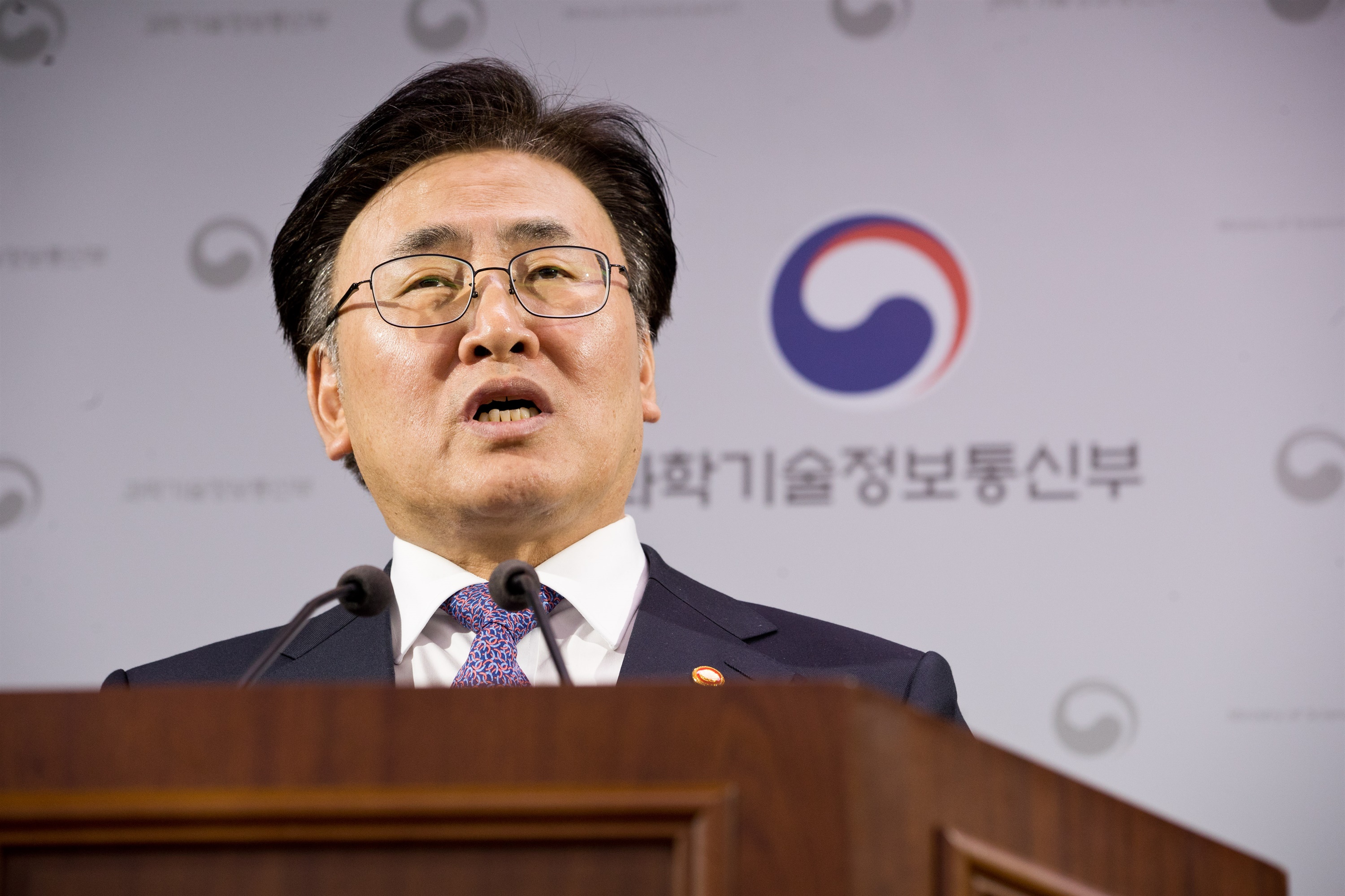 유상임 과기장관, '윤 파면'에 