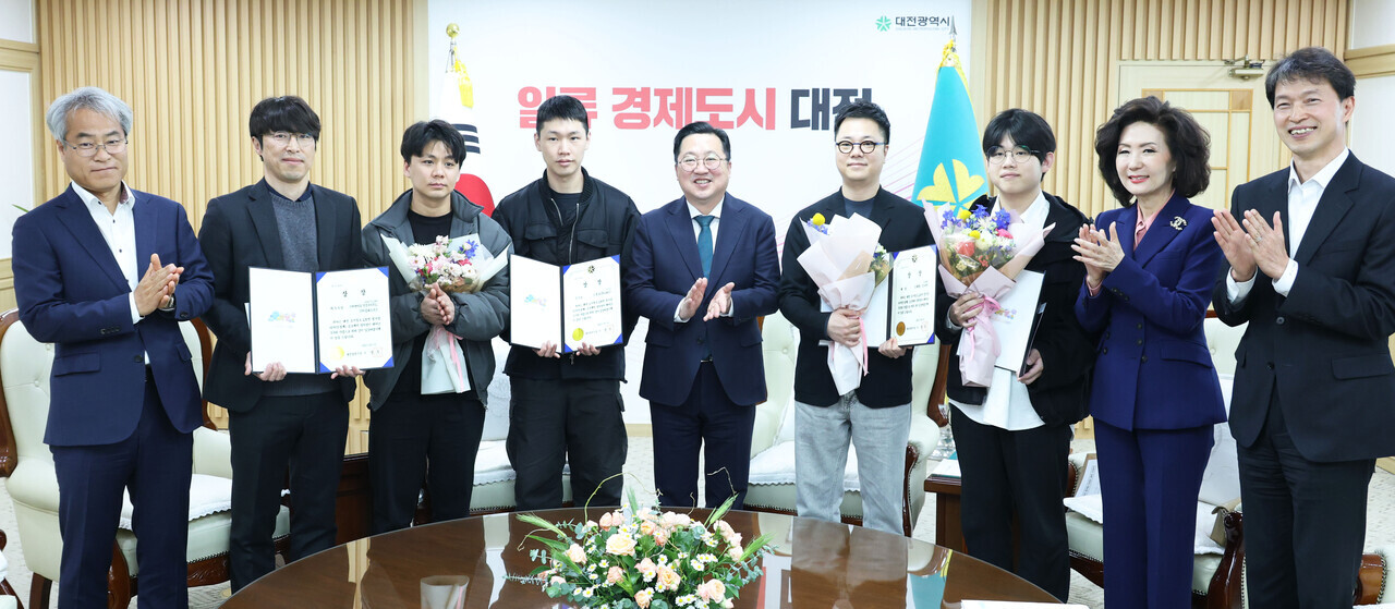 정거장 이미지