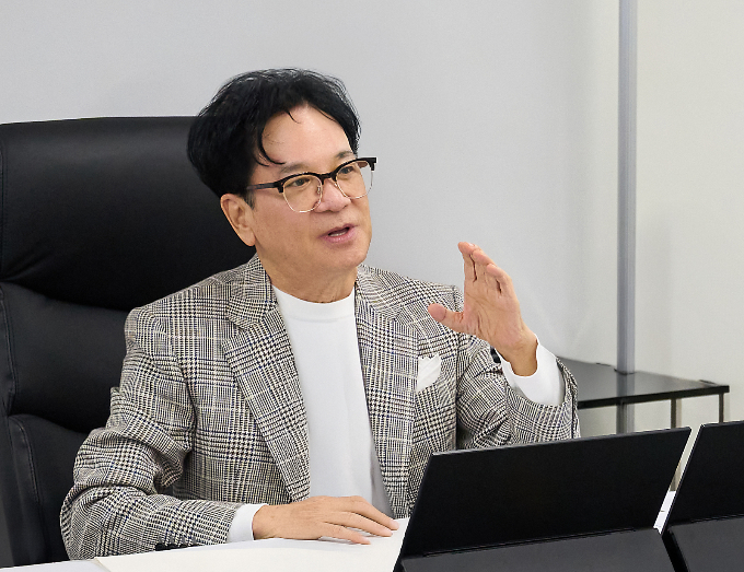영 이미지