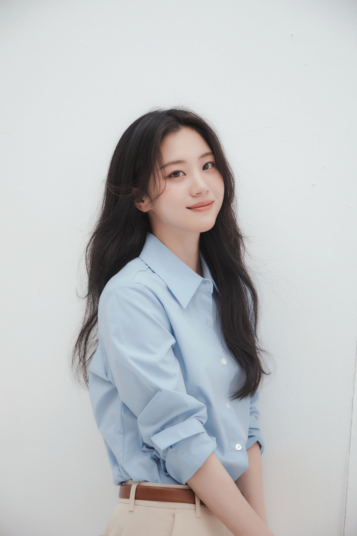 홍화연 이미지