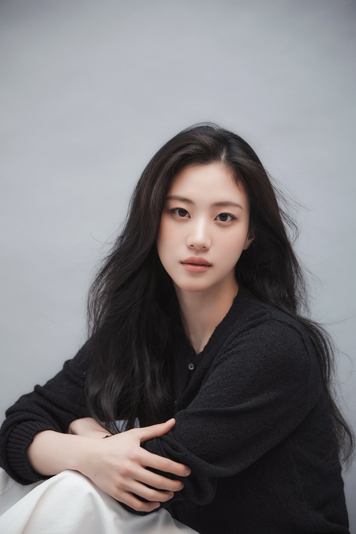 홍화연 이미지