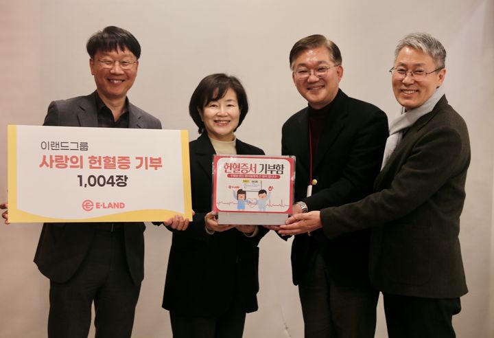 １００４ 이미지