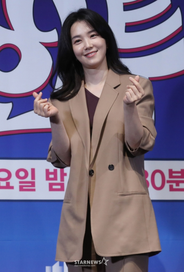 강지영 아나운서, 19일 잠실 KIA-두산전 마운드 오른다