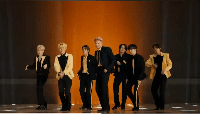 유튜브 20주년 기념 1분 길이 영상에 방탄소년단(BTS) 등 한국 가수들이 다수 등장했다. 영상은 유튜브 일부 캡쳐.