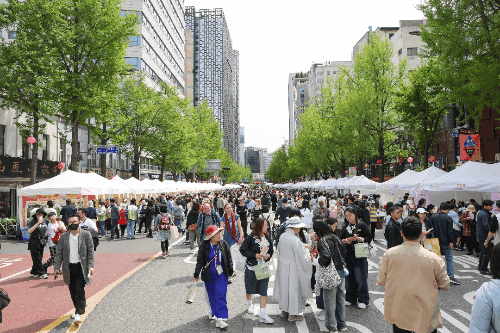 27일 전통 문화마당과 연등놀이