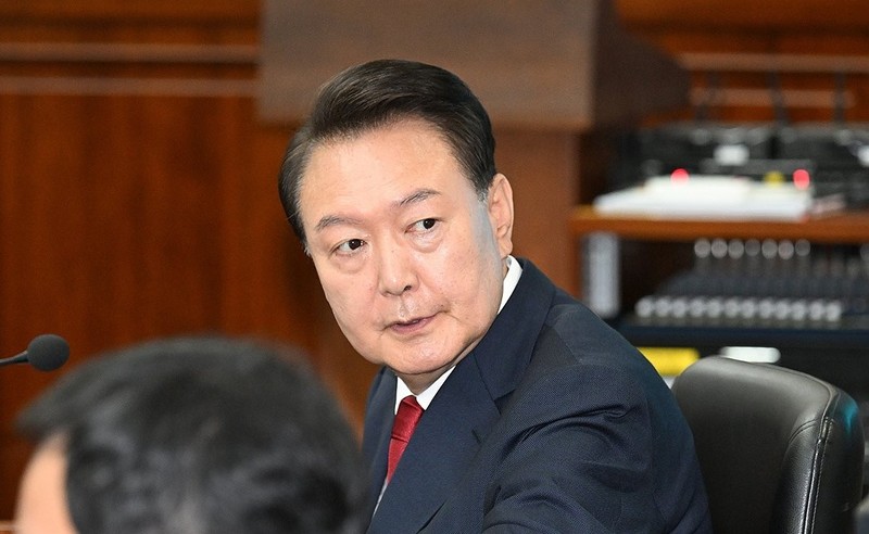 윤폰 이미지