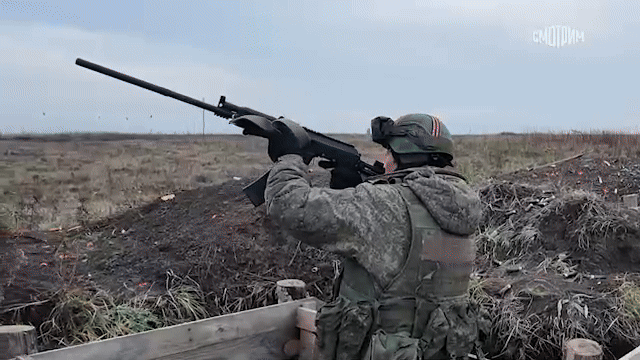 러시아와 북한이 북한군 파병을 공식 인정한 가운데, 러시아 국방부가 서부 쿠르스크에서 전투 훈련 중인 북한군 영상을 공개했다고 베스티 등 러시아 언론이 28일(현지시간) 보도했다. 사진은 영상 일부. 2025.4.28 텔레그램