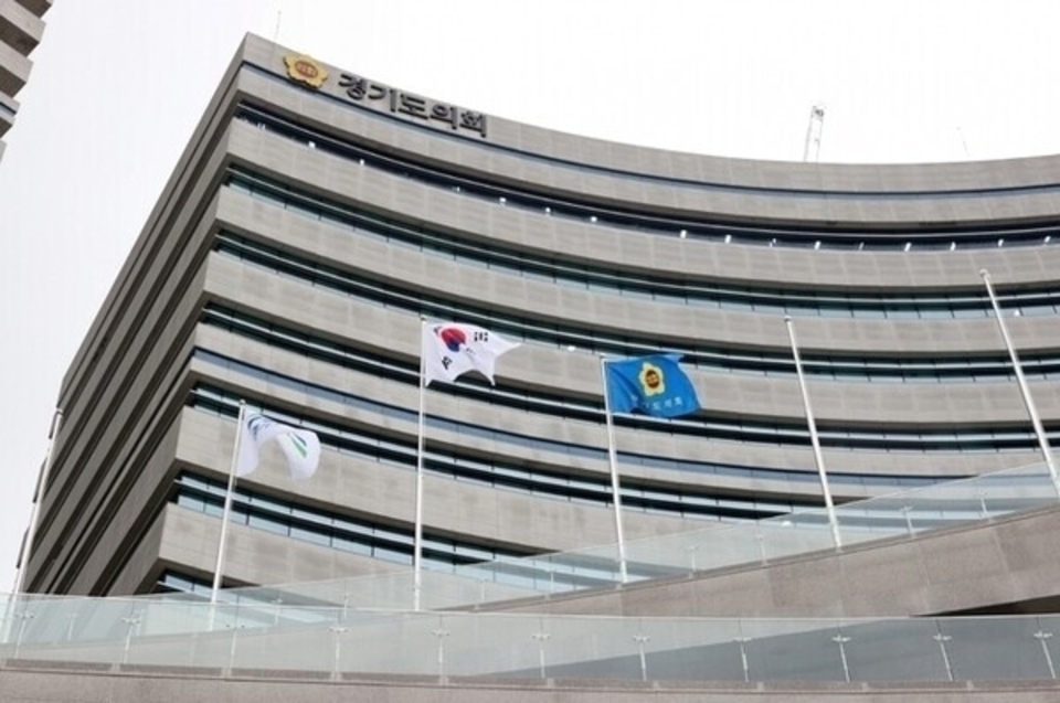 D실 이미지