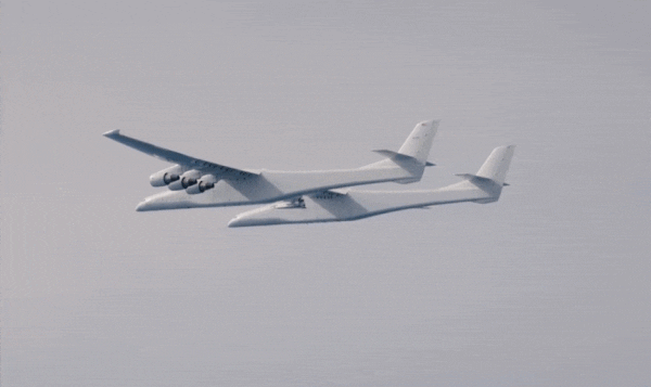 작년 3월 진행된 탈론-1의 첫 동력 비행 테스트 모습 (영상=스트라토론치)