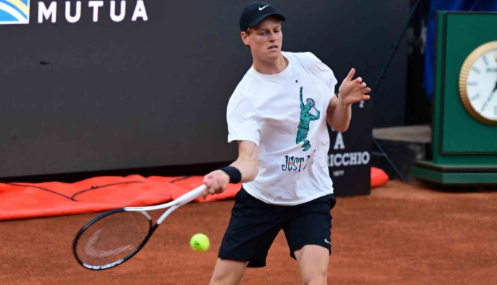 Carlos Alcaraz at practice