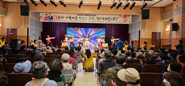 홍천군종합사회복지관 이미지