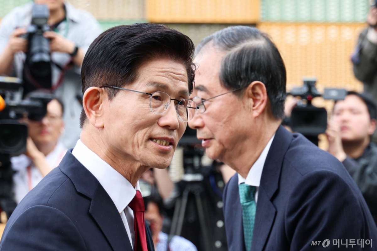 시 이미지
