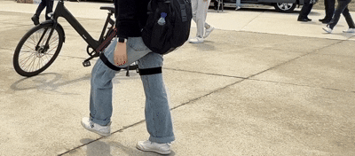 [서울=뉴시스] 11일 낮 12시께 서울 여의도 한강공원 일대에서 직접 웨어러블 로봇 '윔'을 체험해봤다. 2025.05.11. crystal@newsis.com  *재판매 및 DB 금지