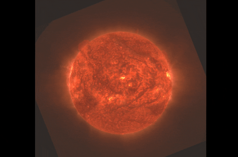 NASA 태양 관측 위성이 포착한 태양의 필라멘트 분출 모습. NASA / SDO
