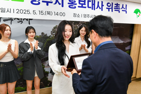 유아이 이미지