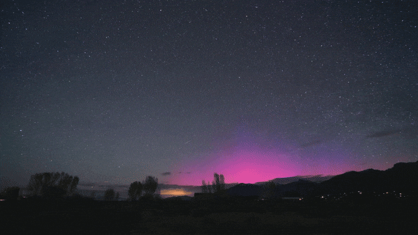 사진작가 마이크 르윈스키는 미국 콜로라도주 크레스톤 상공에서 흰색 줄무늬를 포착해 영상으로 공개했다. (영상=마이크 르윈스키 플리커 @ ikewinski)