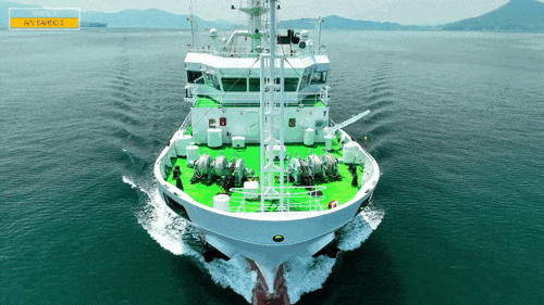 시험 운항 중인 이어도2호. 해양과학 조사 장비 성능 점검을 위해 경남 남해안 일대를 항해하고 있다.