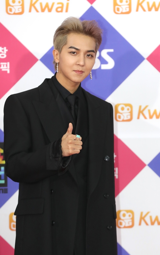 송민호 이미지