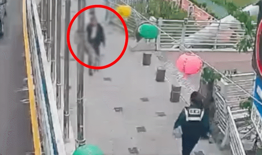 절도범 인상착의를 기억하고 수색에 나선 경찰이 길에서 스쳐간 남성이 범인인 걸 직감하고 검거했다./영상=유튜브 채널 '경찰청'