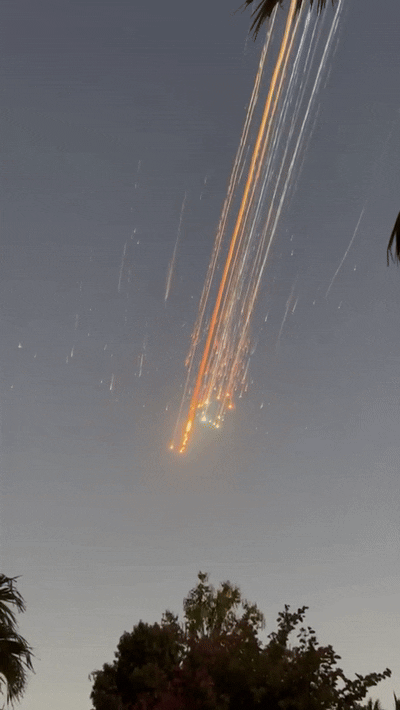 스페이스X 스타십이 7번째 시험비행에서 연락이 끊기며 폭발하는 모습 (영상=엑스@deankolson87)