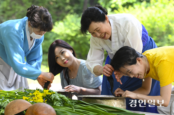 이틀 이미지