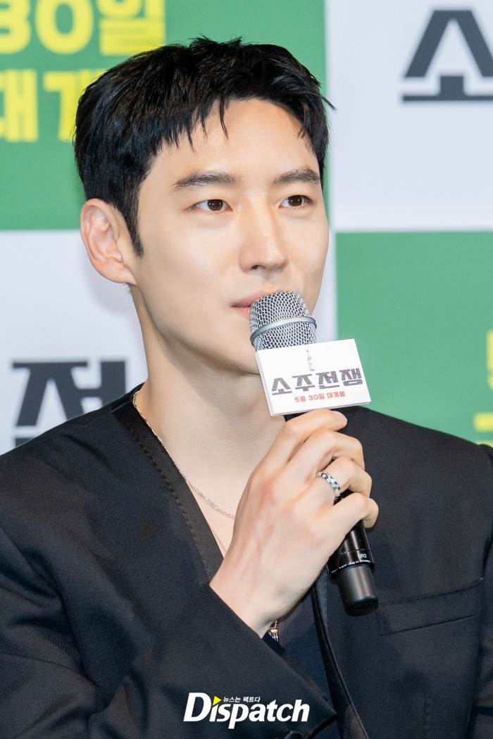 끌리고 이미지