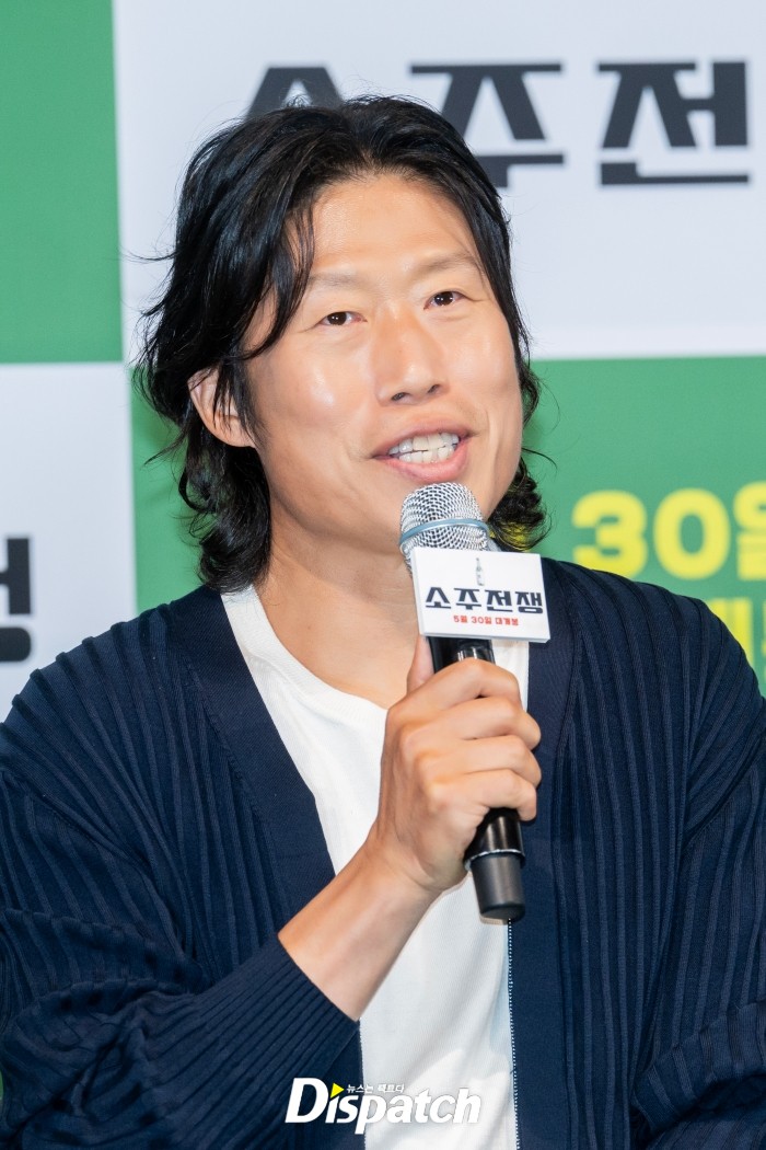 끌리고 이미지