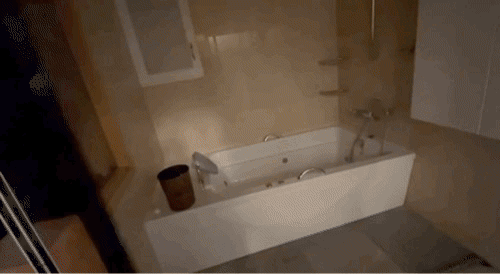 청와대 1층 사우나