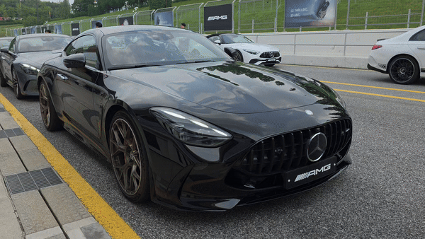 [용인=뉴시스] 박현준 기자 = 지난 28일 경기 용인 AMG 스피드웨이에서 열린 '2025 AMG GT 미디어 익스피리언스 데이'에서 공개된 메르세데스-AMG GT 55 4MATIC+. 2025.05.30 parkhj@newsis.com *재판매 및 DB 금지