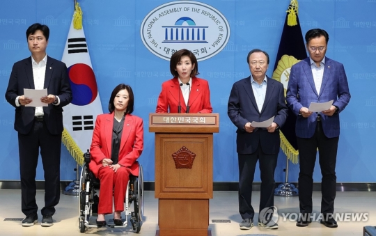 정보유통 이미지