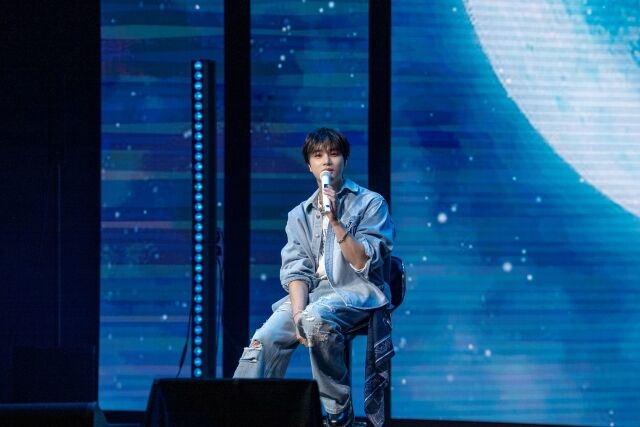 투어 문(TOUR MOON) 이미지