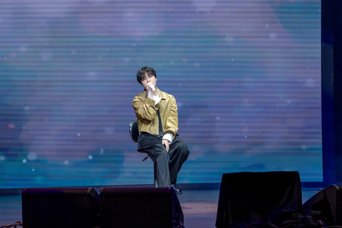 투어 문(TOUR MOON) 이미지