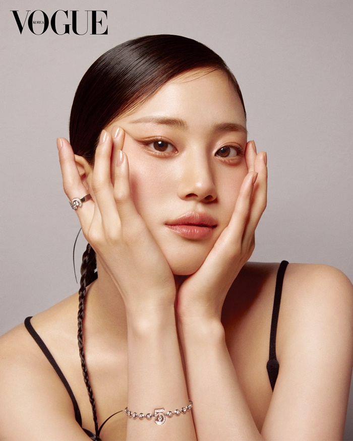 홍화연 이미지